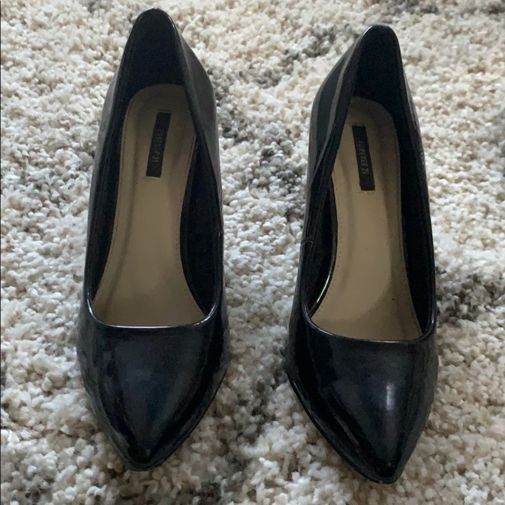 FOREVER 21 KITTEN HEELS